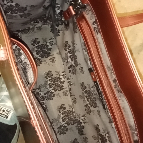 NWT Wilson's Leather Tote/RED!!! - Picture 7 of 8